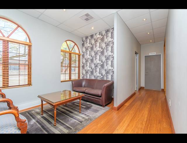 440M² BUILDING FOR SALE IN BLACKHEATH
